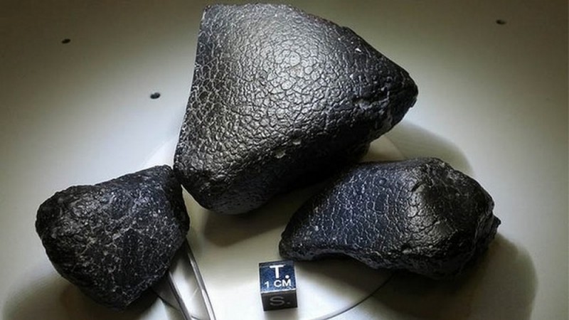 marte-black-beauty-meteorite
