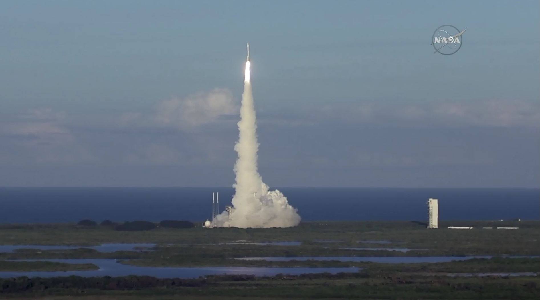 OSIRIS-REx, lancio riuscito. Prima fermata asteroide Bennu nel 2018 [VIDEO]