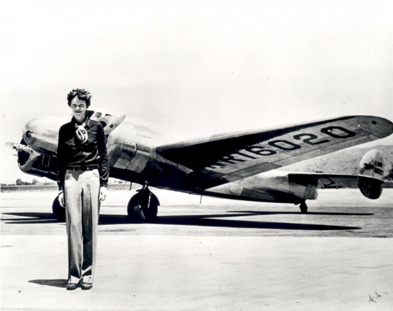 Amelia-Earhart-aereo-electra