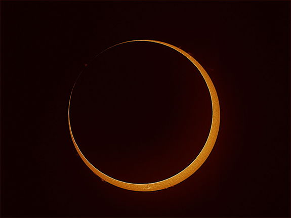 eclissi anulare solare