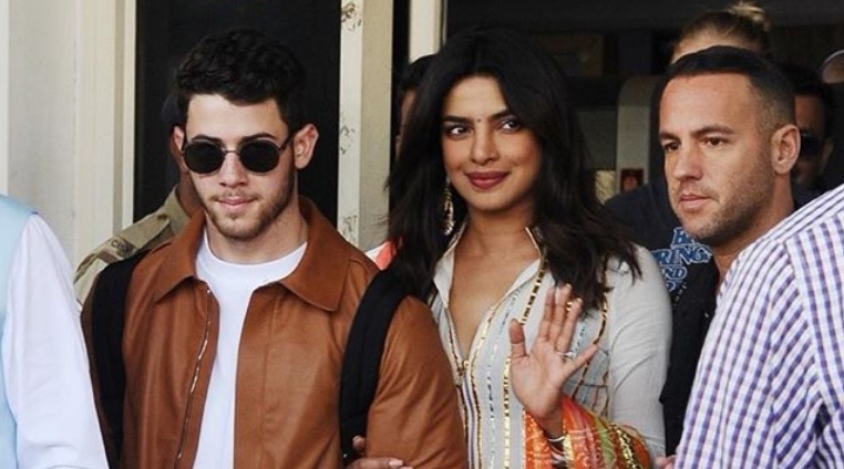 Priyanka Chopra e Nick Jonas in India
