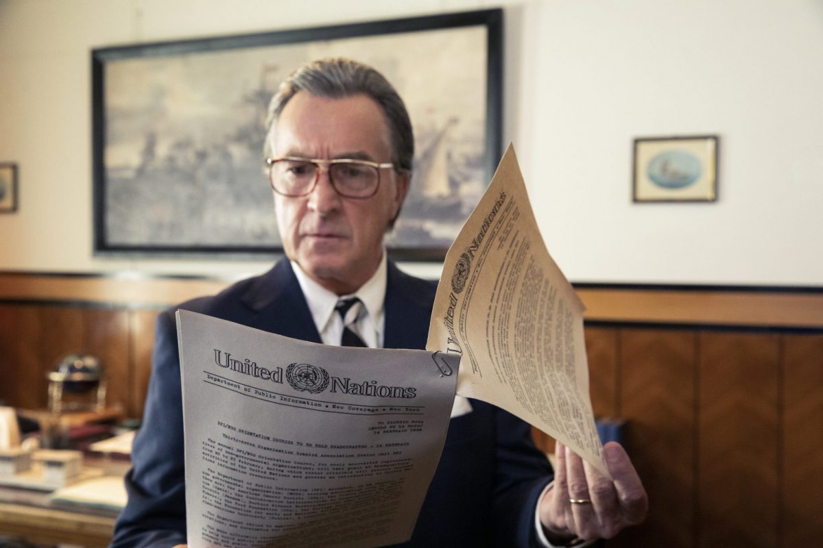 L'ISOLA DELLE ROSA (ROSE ISLAND) (L to R) FRANOIS CLUZET as JEAN BAPTISTE TOMA' in L'ISOLA DELLE ROSA (ROSE ISLAND). Cr. SIMONE FLORENA/NETFLIX © 2020