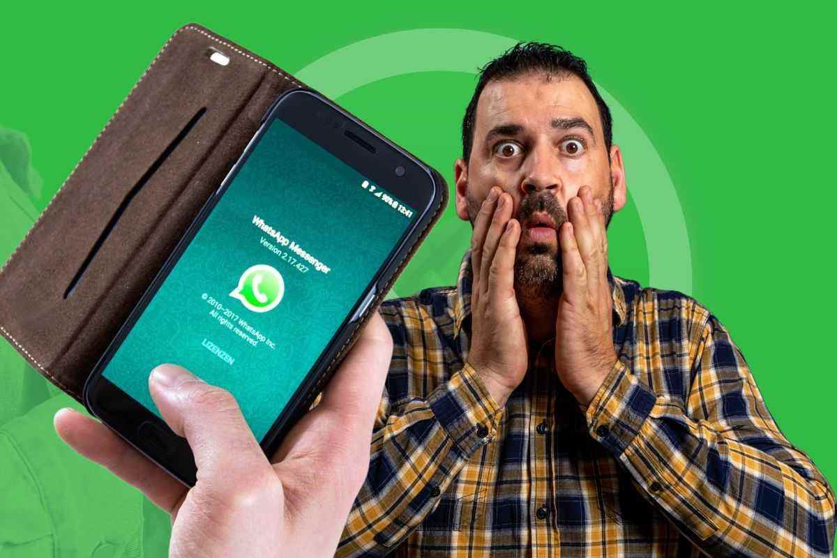 WhatsApp persona che si mette mani in faccia