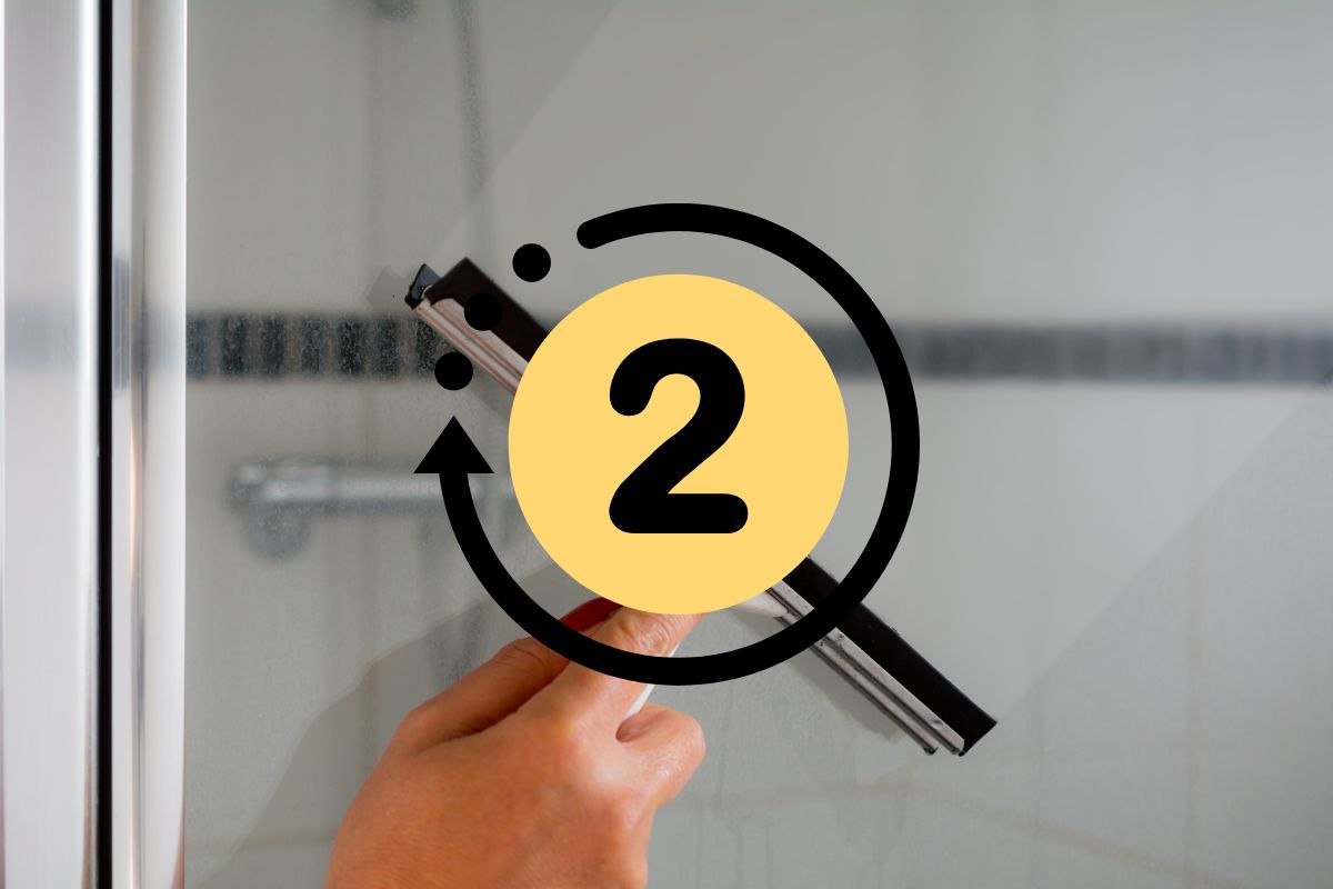 pulizia del vetro della doccia e numero 2
